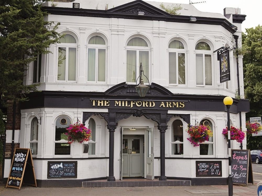 The Milford Arms Hotel Hounslow Ngoại thất bức ảnh
